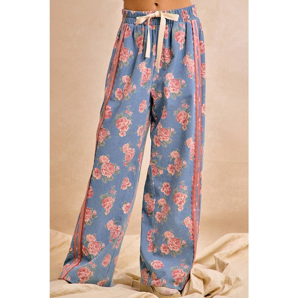 FLORAL WASHED DENIM LACE CONTRAST SIDE  PANTS BY BY BIBI