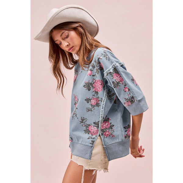 FLOWER PRINTED DENIM OPENSEAM DETAIL TOP BY BIBI